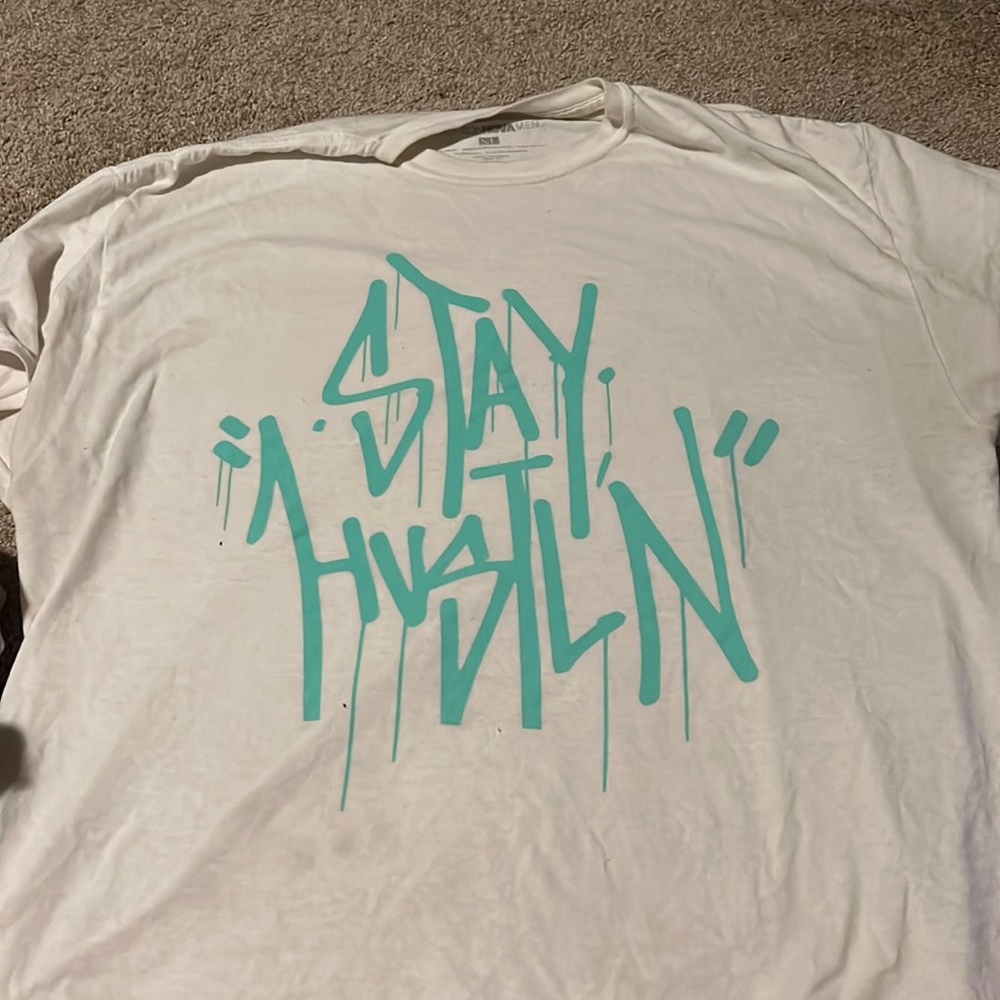Fashion nova t shirt.